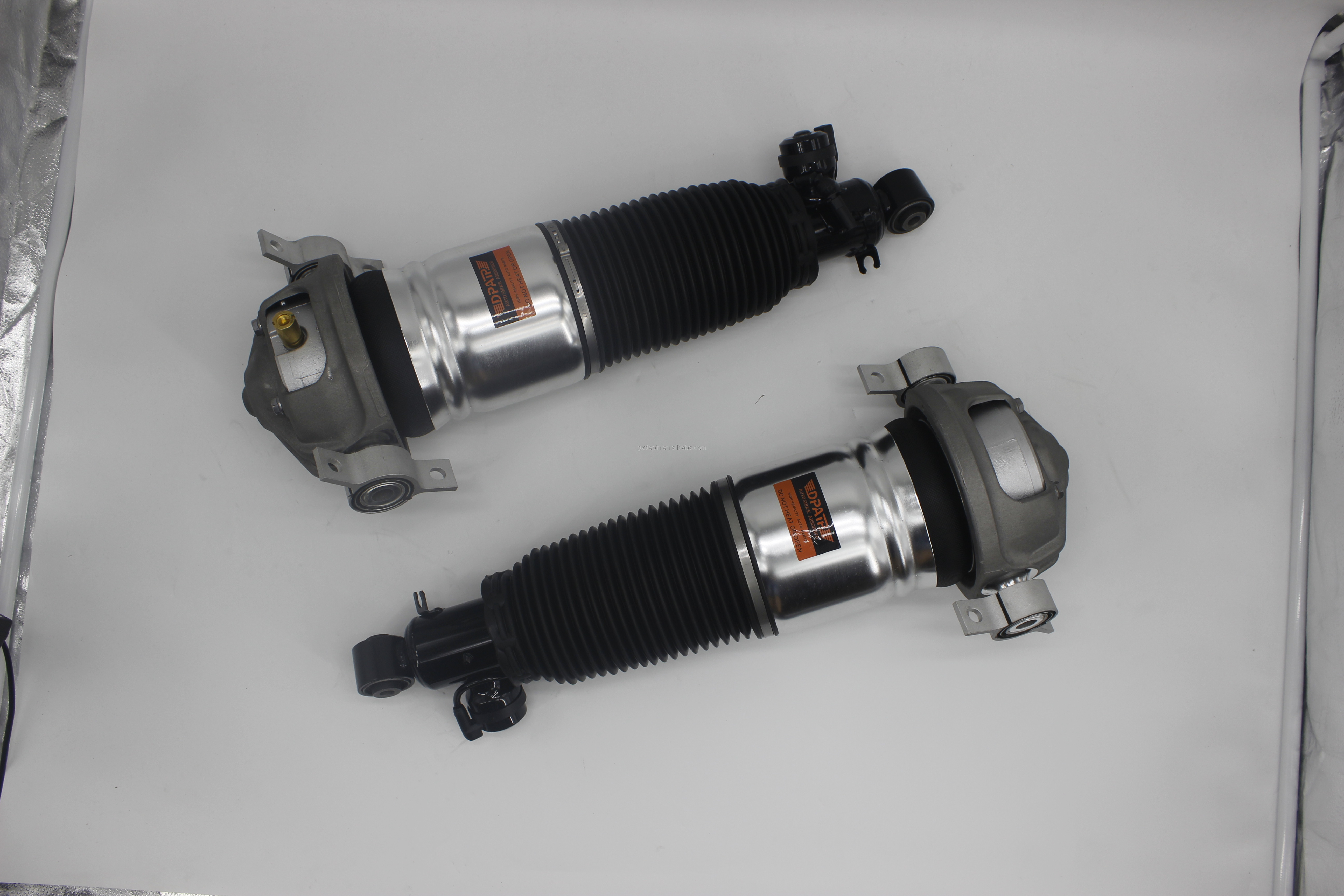 Top Performance Air Suspension Shock Absorber for Porsche Cayenne Audi Q7 Volkswagen