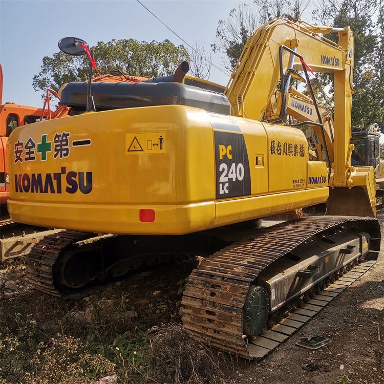 Original Hydraulic Cylinder 24 Ton Komatsu PC240-8 Excavator for Earth-Moving in Japan
