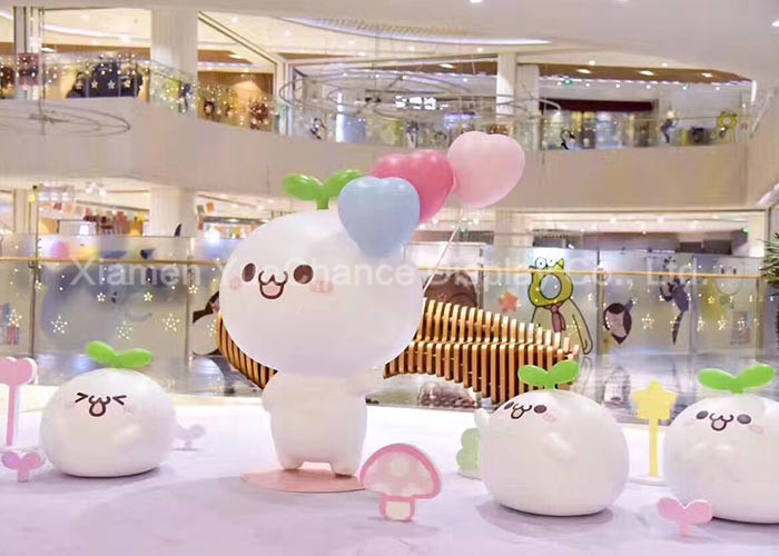 Indoor Large Size Life Size Fiberglass Statues Modern Style For Shopping Mall