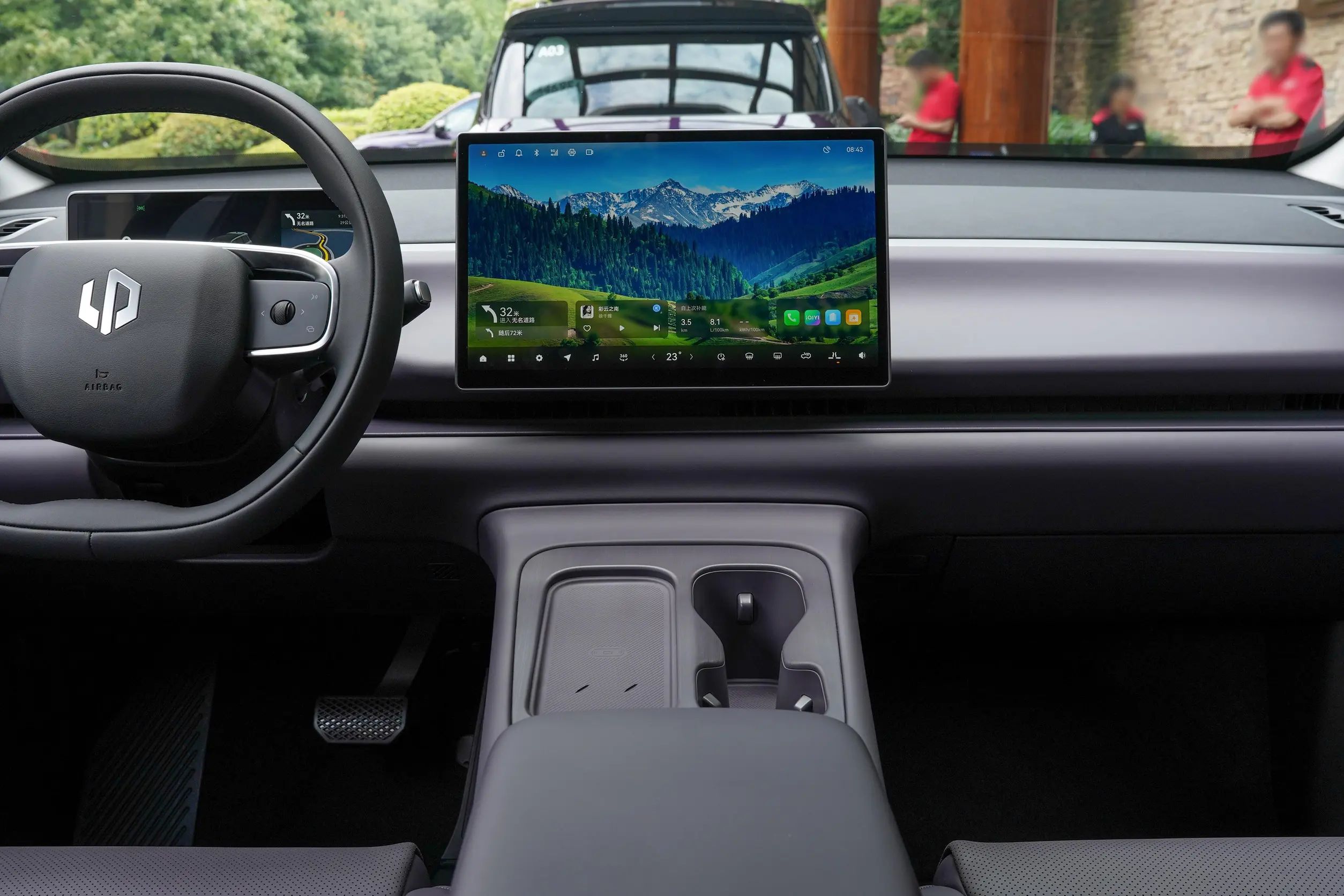 Leap Motor C16 2024's Top-of-the-Line 6-Seat Electric SUV with 1095km Comprehensive Range and Single-Speed Transmission
