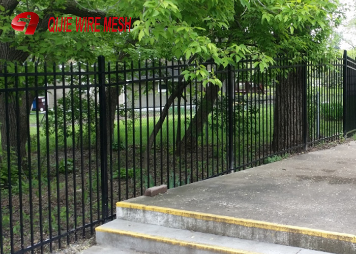 spear top fence
