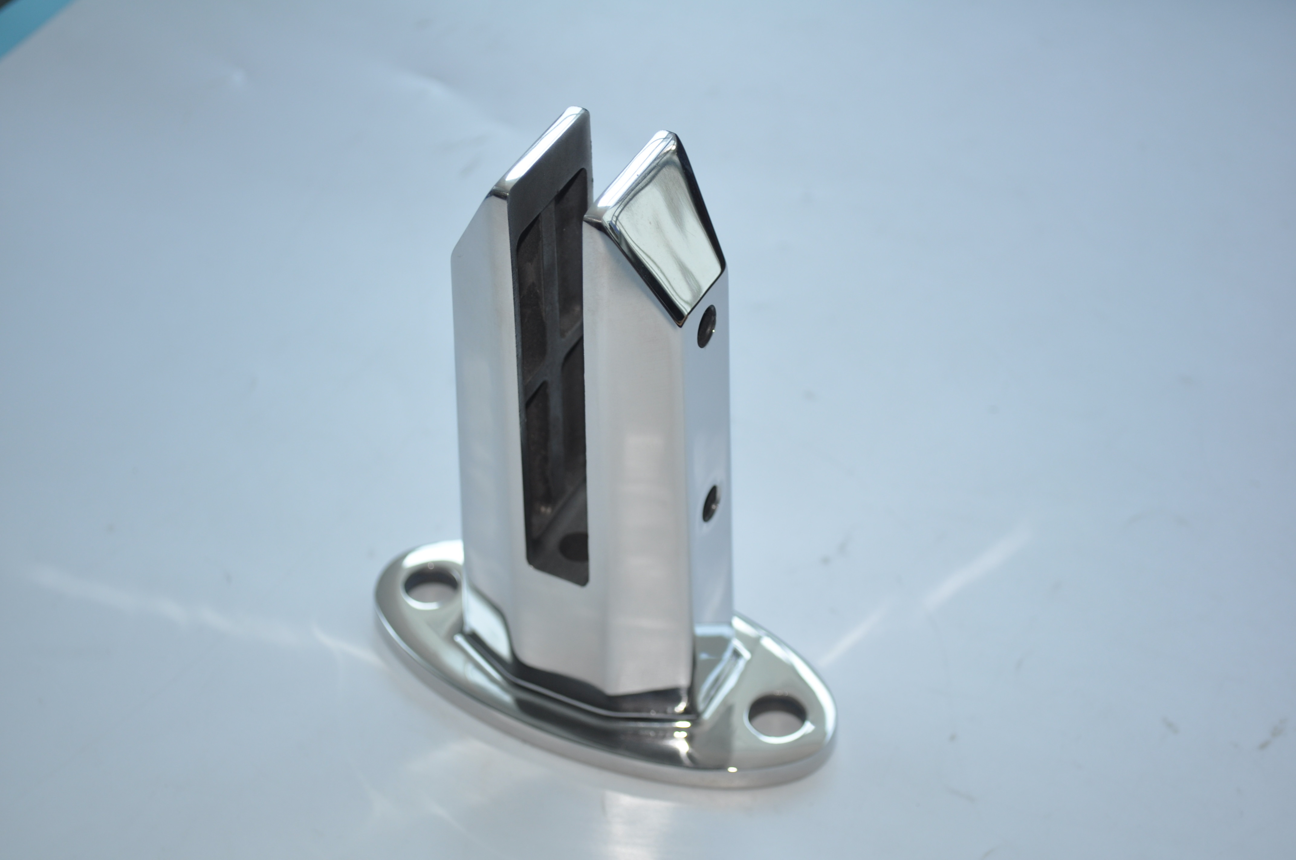 DECK MOUNT POOL FENCE SPIGOTS, STAINLESS STEEL GLASS GATOR CLAMPS
