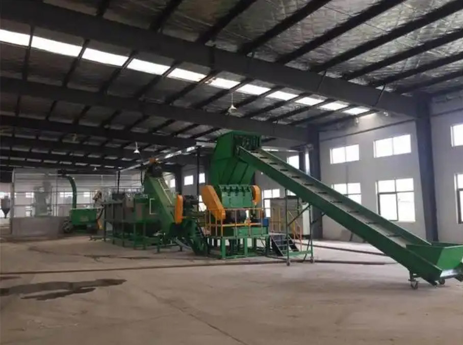 Plastic PET Bottle Recycling Plant Plastic Label Remover Crusher Machine