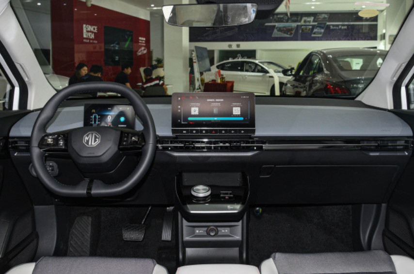 MG Mulan 2023 425KM Executive Edition 5 Door 5 Seats Hatchback Crossover