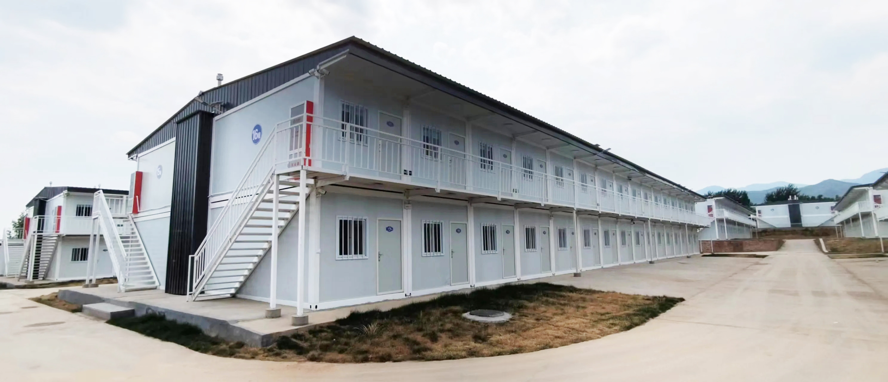 Modern Villa Expandable Prefabricated House with PVC Sliding Window and Aluminum Alloy
