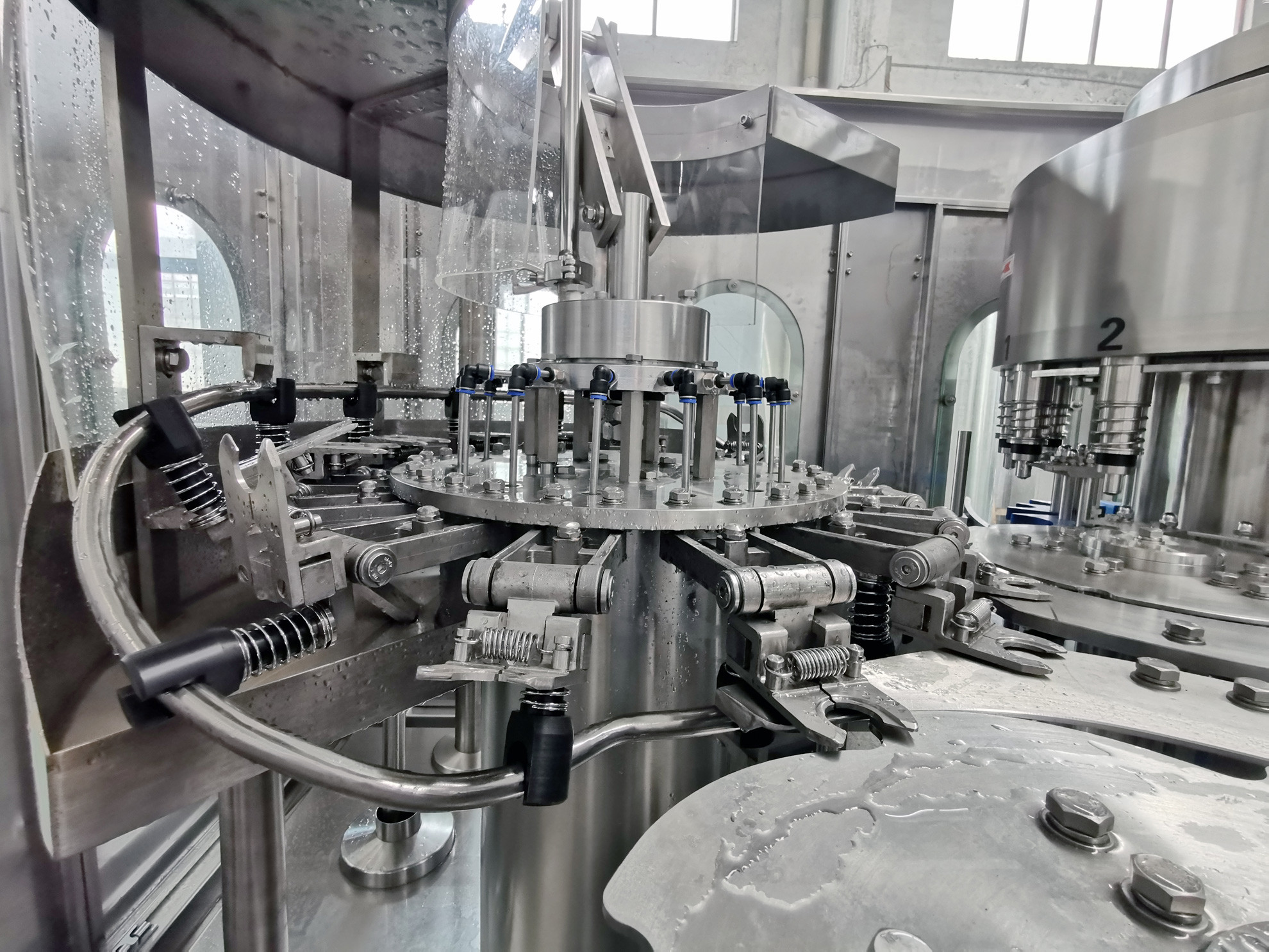 Plc High Efficient Plastic Bottle Filling Machine , Liquid Filling Equipment