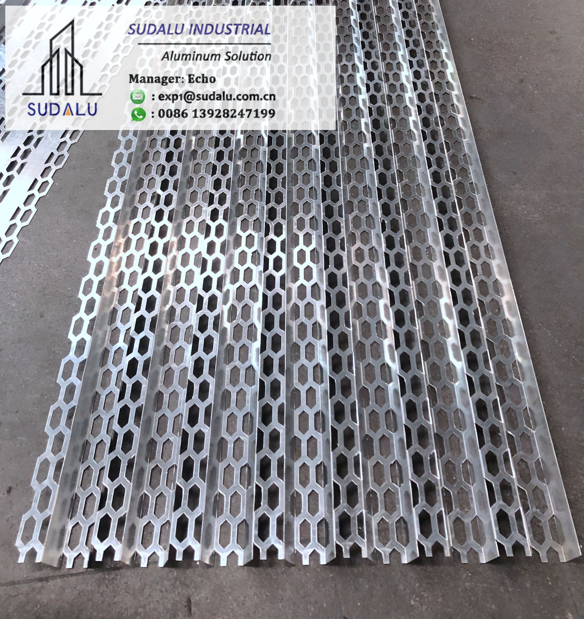 SUDALU Aluminum CNC Curvel Panel Aluminum Bending Perforated Panel For Wall Decoration