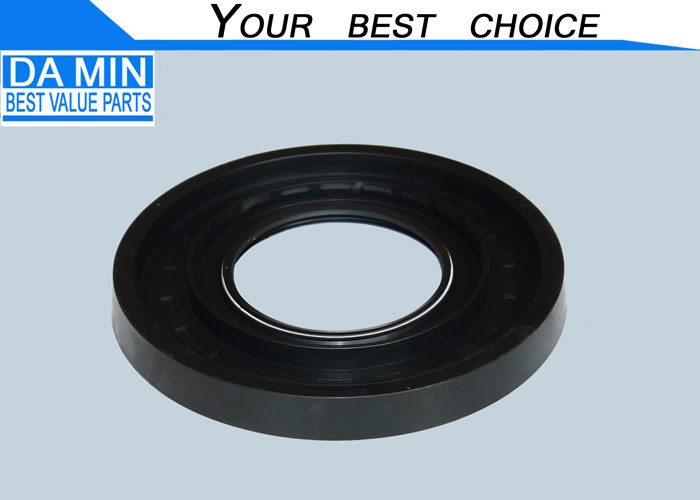 Durable Rear Hub Outer Oil Seal 1096254440 For ISUZU FVR CXZ Black Color