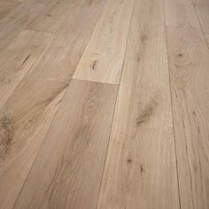 Multi-layer Fishbone Engineered Oak Flooring with T G or Click System and Real