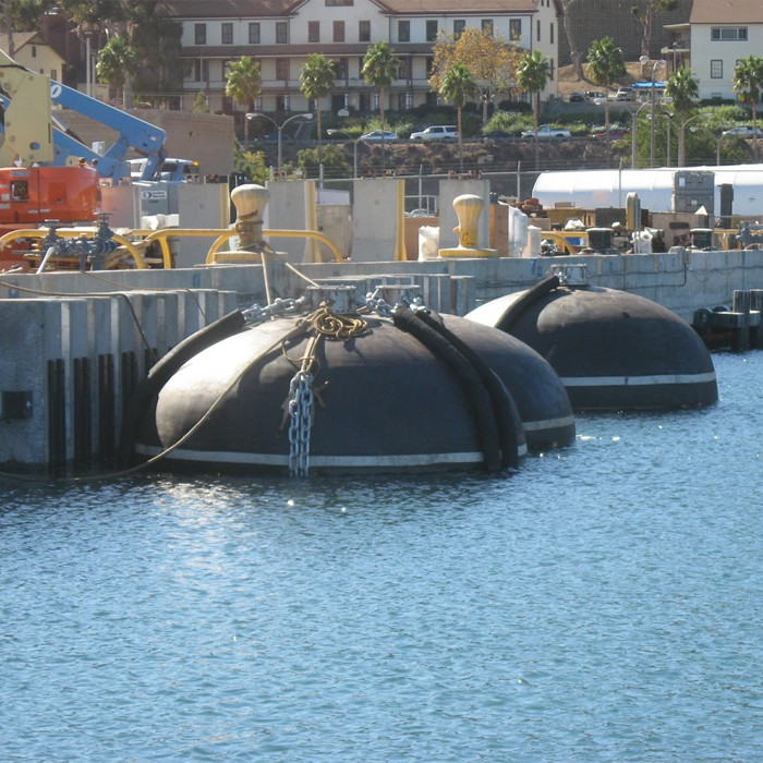 China Made Submarines Fenders Underwater Berthing Docking Marine Rubber Fenders