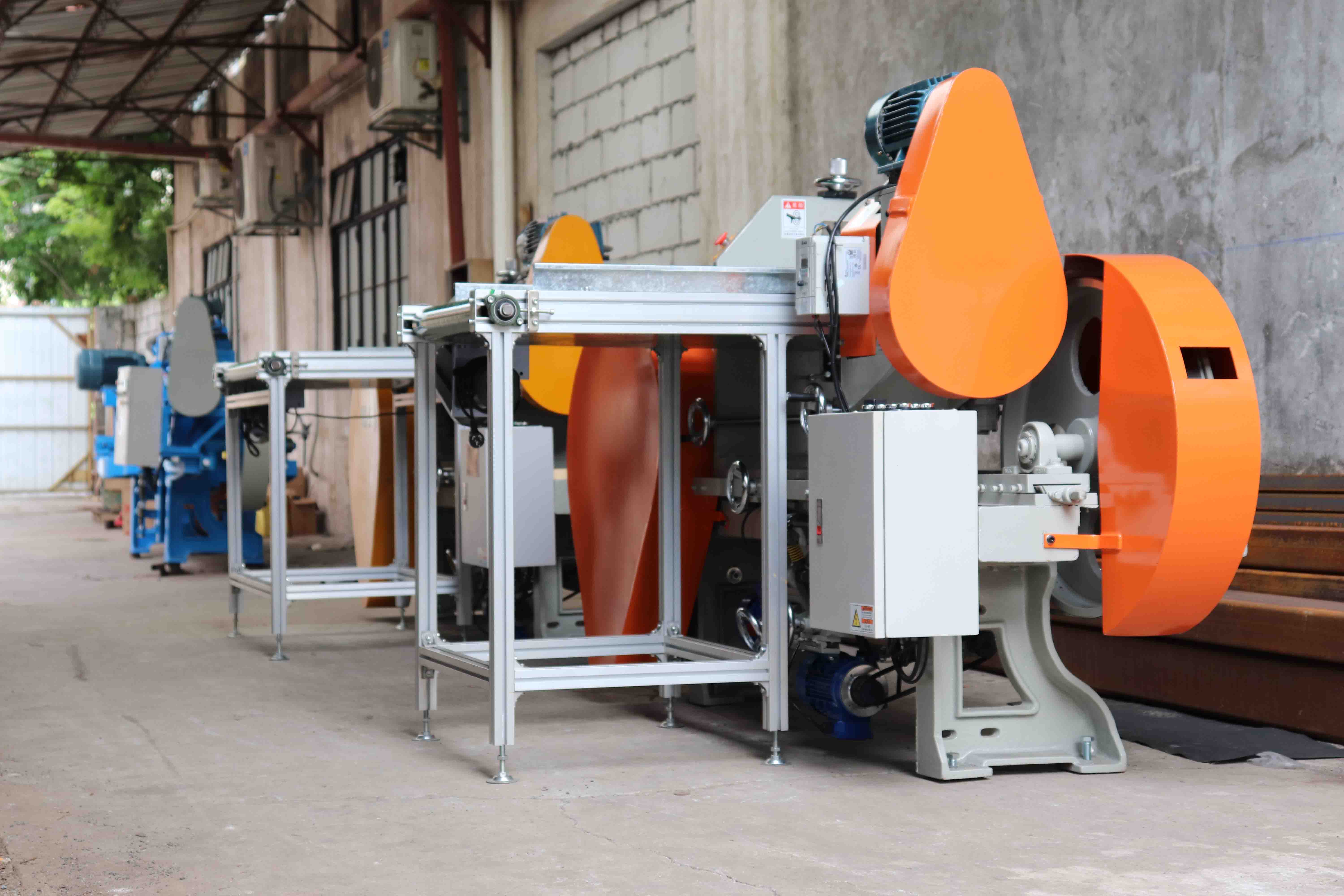 900 mm Automatic EPE EVA XPE CR EPDM Polyethylene Foam Rubber Splitting Machine 4 kW