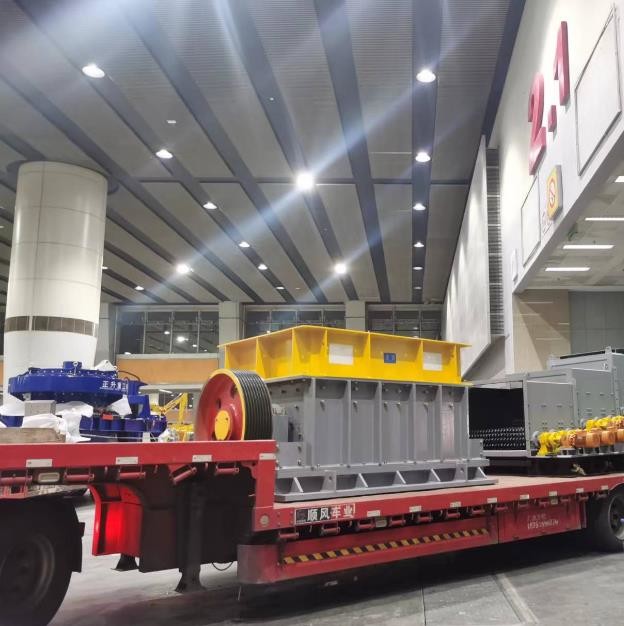 500-1200 TPH Production Capacity Double Roller Crusher Coal Crushing Equipment