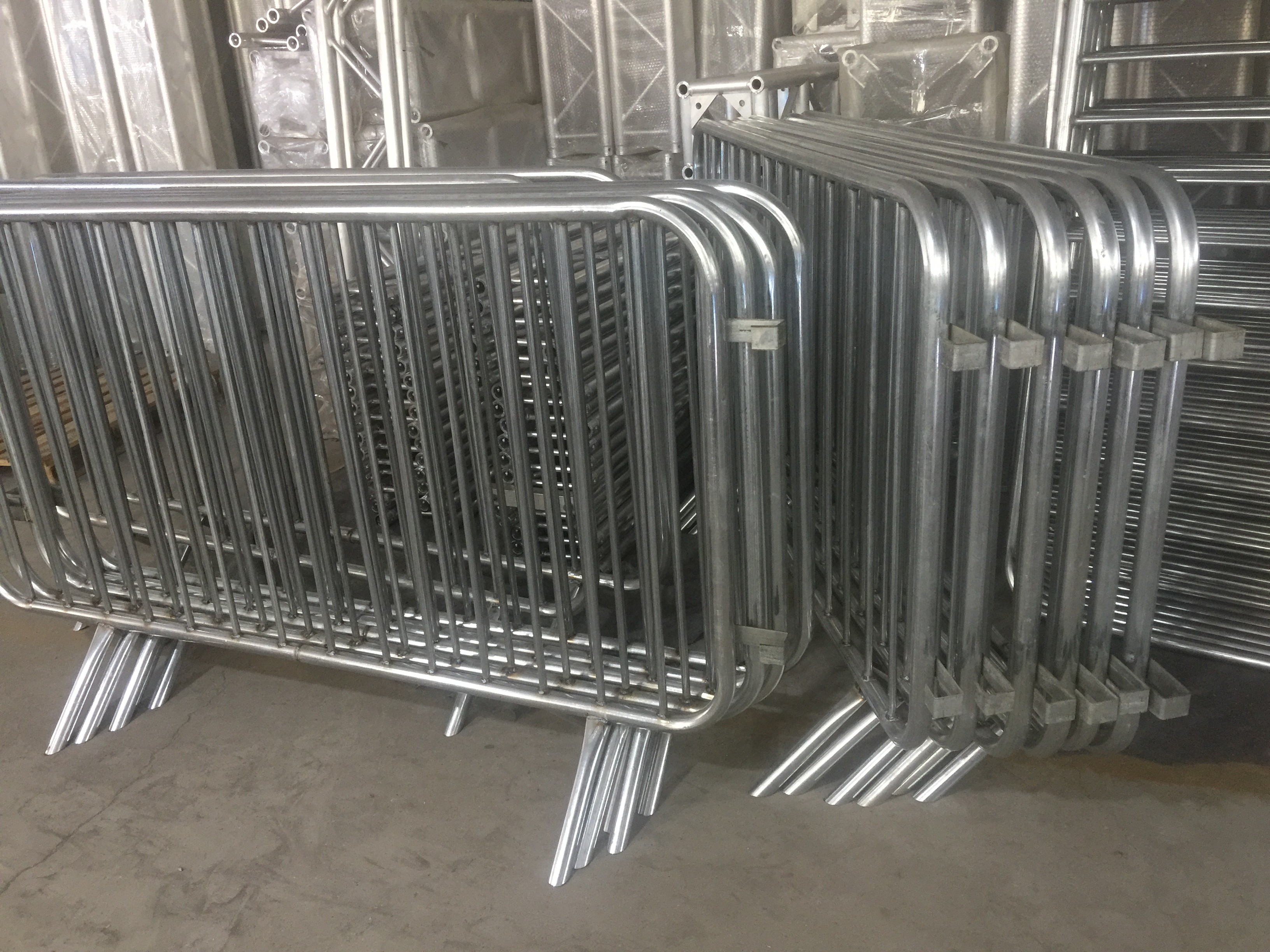 Safety Walkway Temporary Steel Traffic Crowd Control Barrier Zinc Galvanized