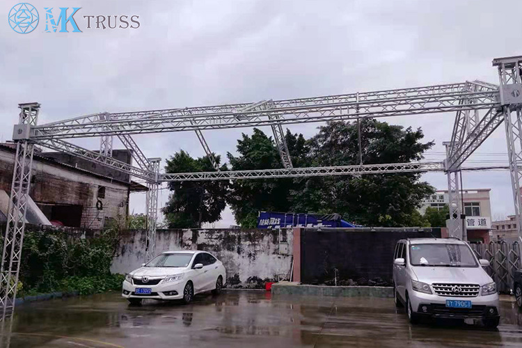 50*2mm Main Tube Portable Fast Deploying Stages Fixed Truss Structures with 20*2mm Brace Tube