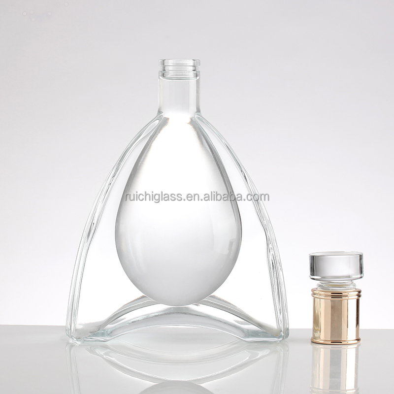 375ml 500ml 750ml Whiskey Glass Bottles with Customized Sealing Type and Unique Design