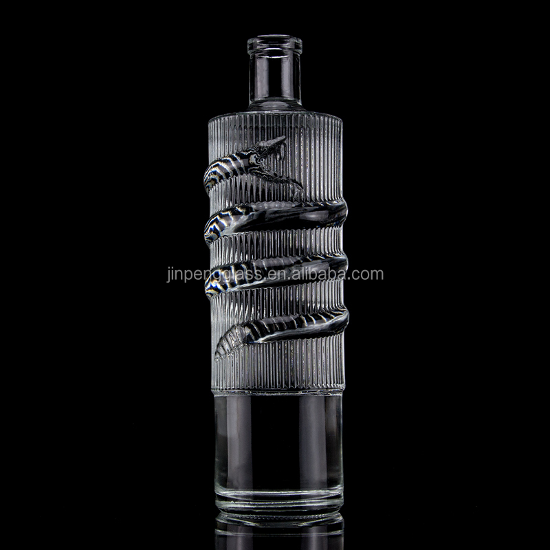 Customized Logo Clear 750ml Bar Top Emossed Snake Drawing Glass Bottle for Vodka Cylinder