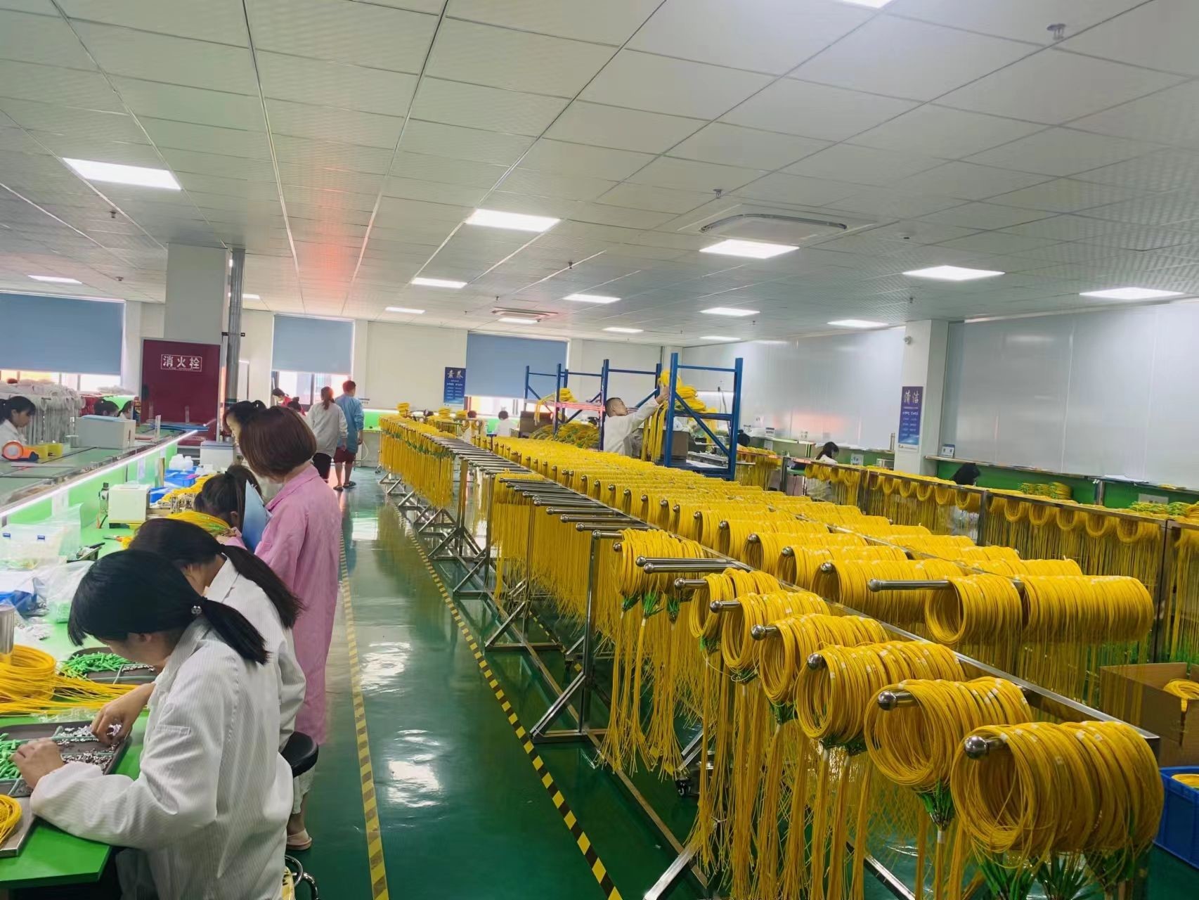 Tight Buffer Simplex Network Patch Cord Indoor Single Mode Fiber Optic Cable 10m G657A