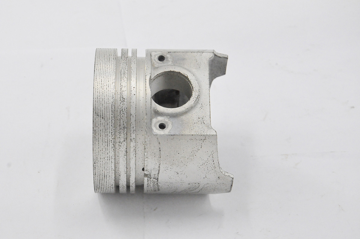Anti Rust Kubota Engine Parts Diesel Fuel Pump For Kubota V2203 Piston Engine