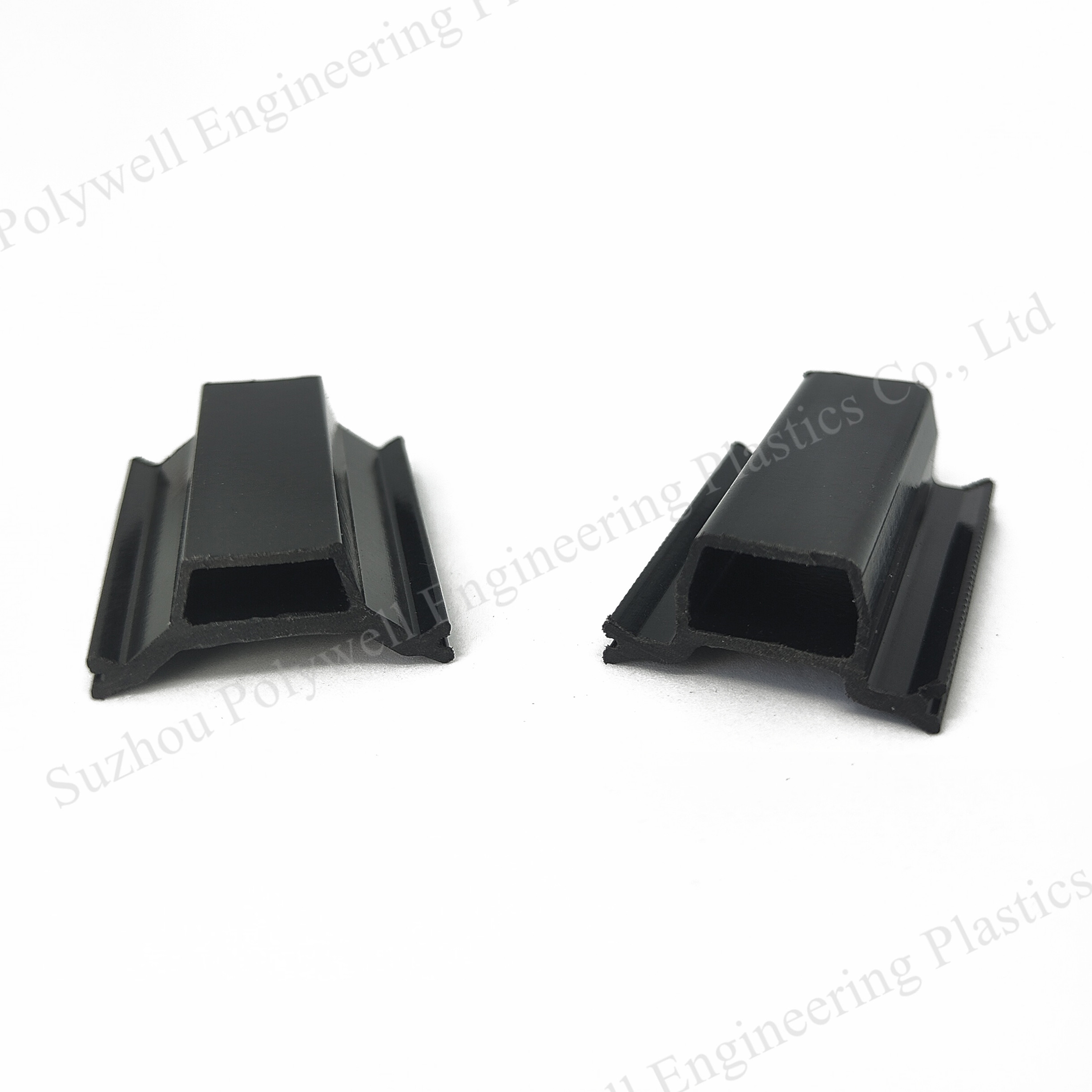 Glass Fiber Reinforced Toughened High Melting Point Plastic Granules For PA Extruding Profiles Bars
