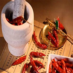 China Granule Dried Chilli Seeds With Moisture 8%-12% Crispy Texture on sale