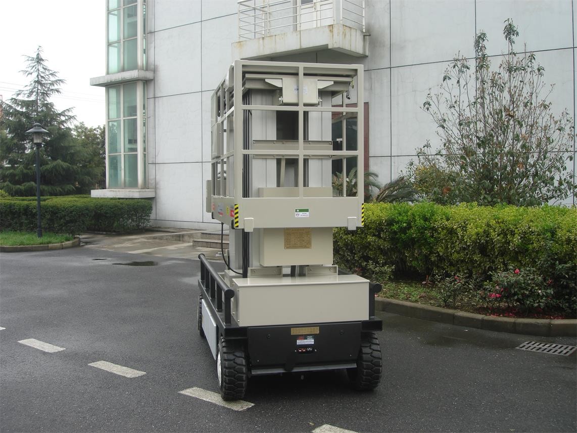 6m Electric Ladder Lift With 480 KG Load , Self Propelled Aerial Work Platform