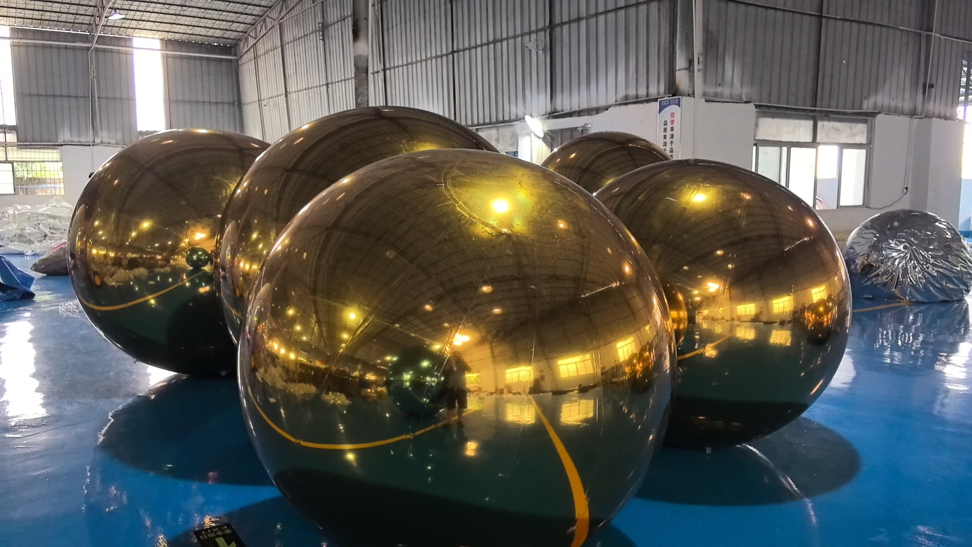 Fashion Decoration PVC disco Inflatable balloon Disco party wedding gold silver Floating Sphere Inflatable Mirror Ball