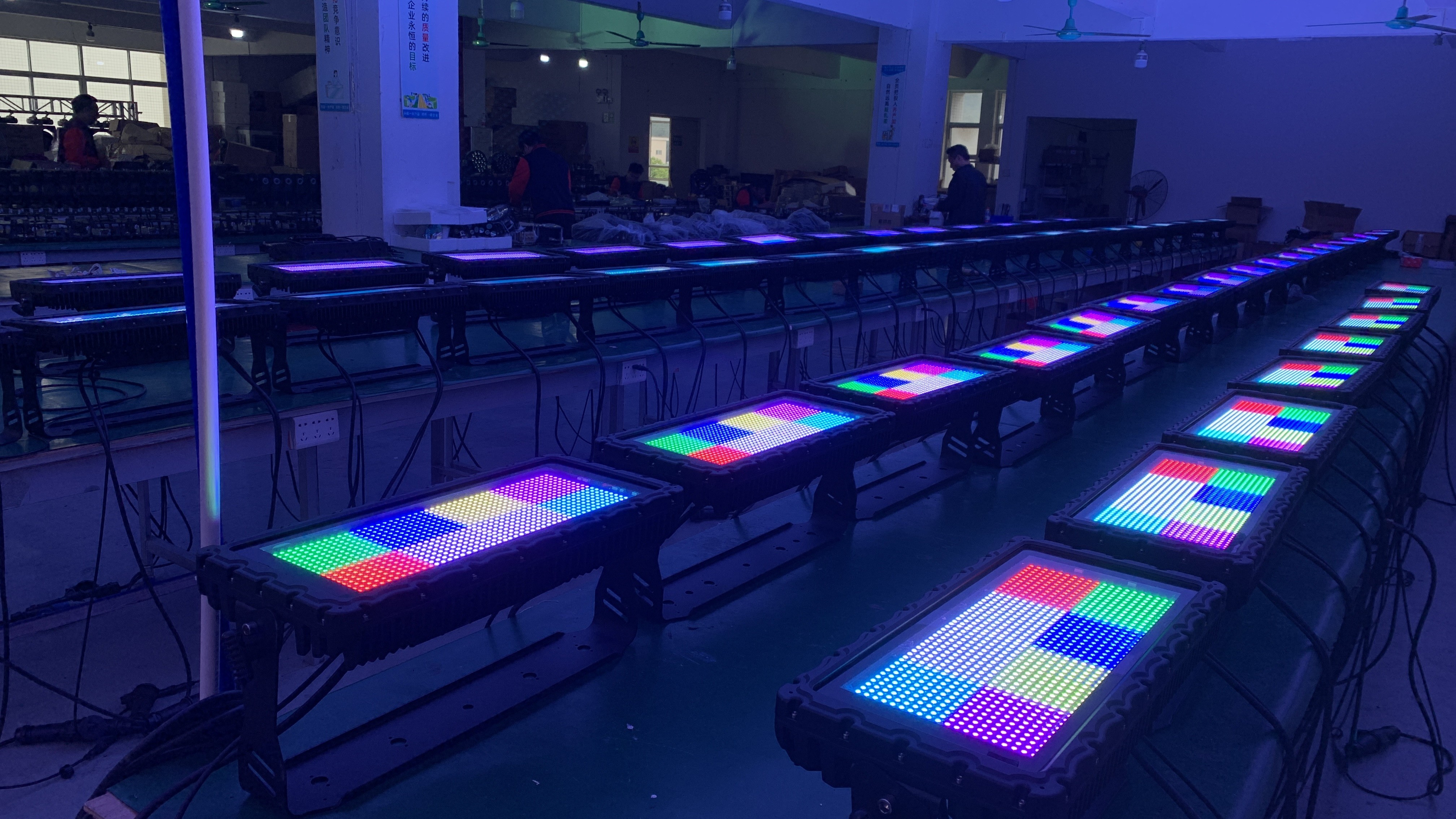 IP65 Waterproof DMX 512 RGB Strobe Light Atomic RGB Strobe Stage Lighting DMX512 RGB Flash Led Par