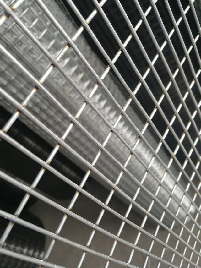 Hot sale high quality match ASTM standard stainless steel welded wire mesh