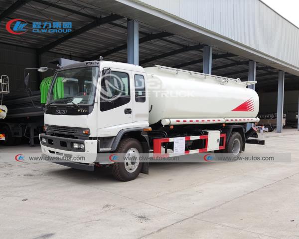 Isuzu FTR 12m3 Oil Transport Fuel Tanker Truck For Southeast Asia South America