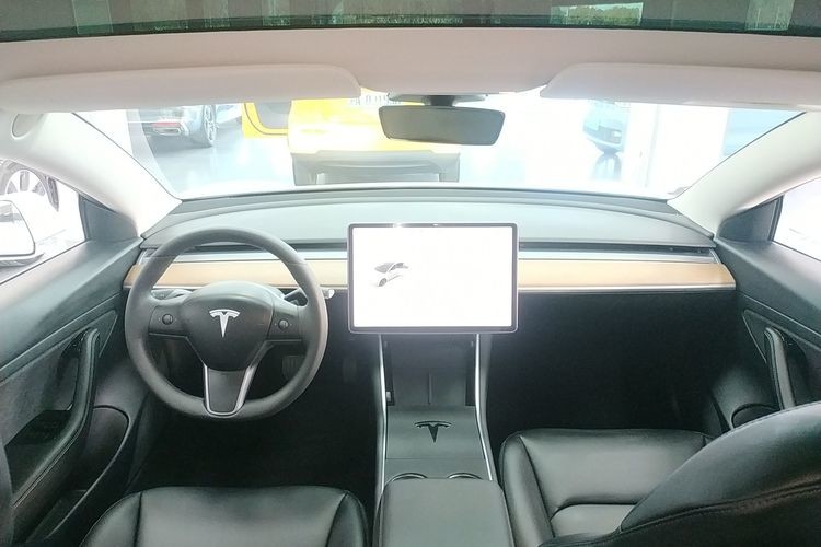 Electric Car New Energy Vehicle High Speed 5 Seats Used Car