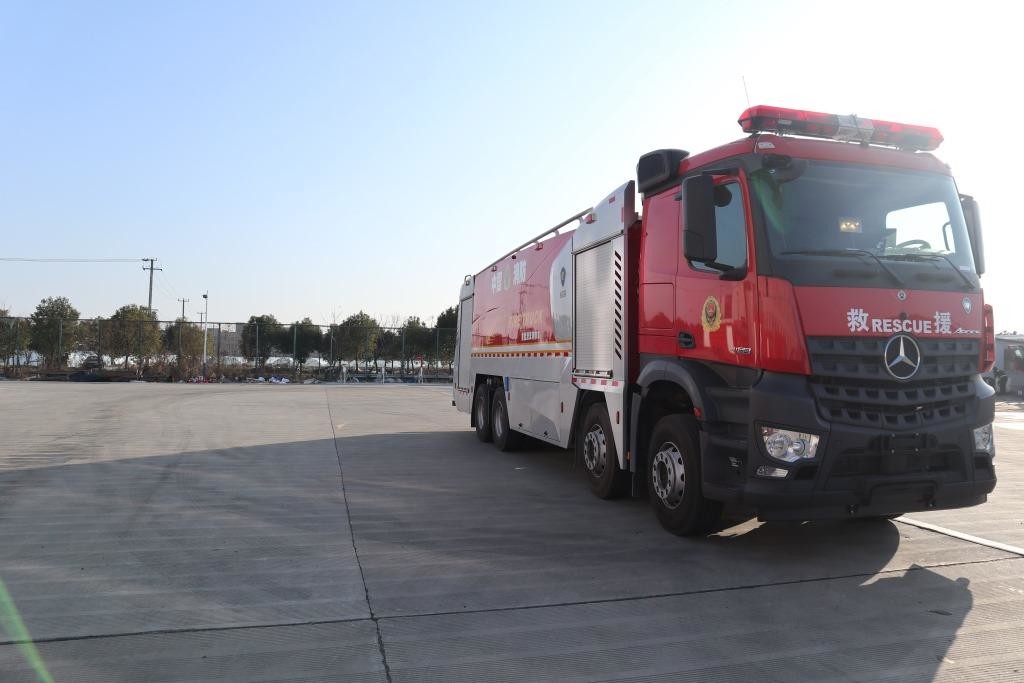 PM200/SG200 BENZ Ladder Fire Truck Mercedes-Benz Arocs 4158E6 84