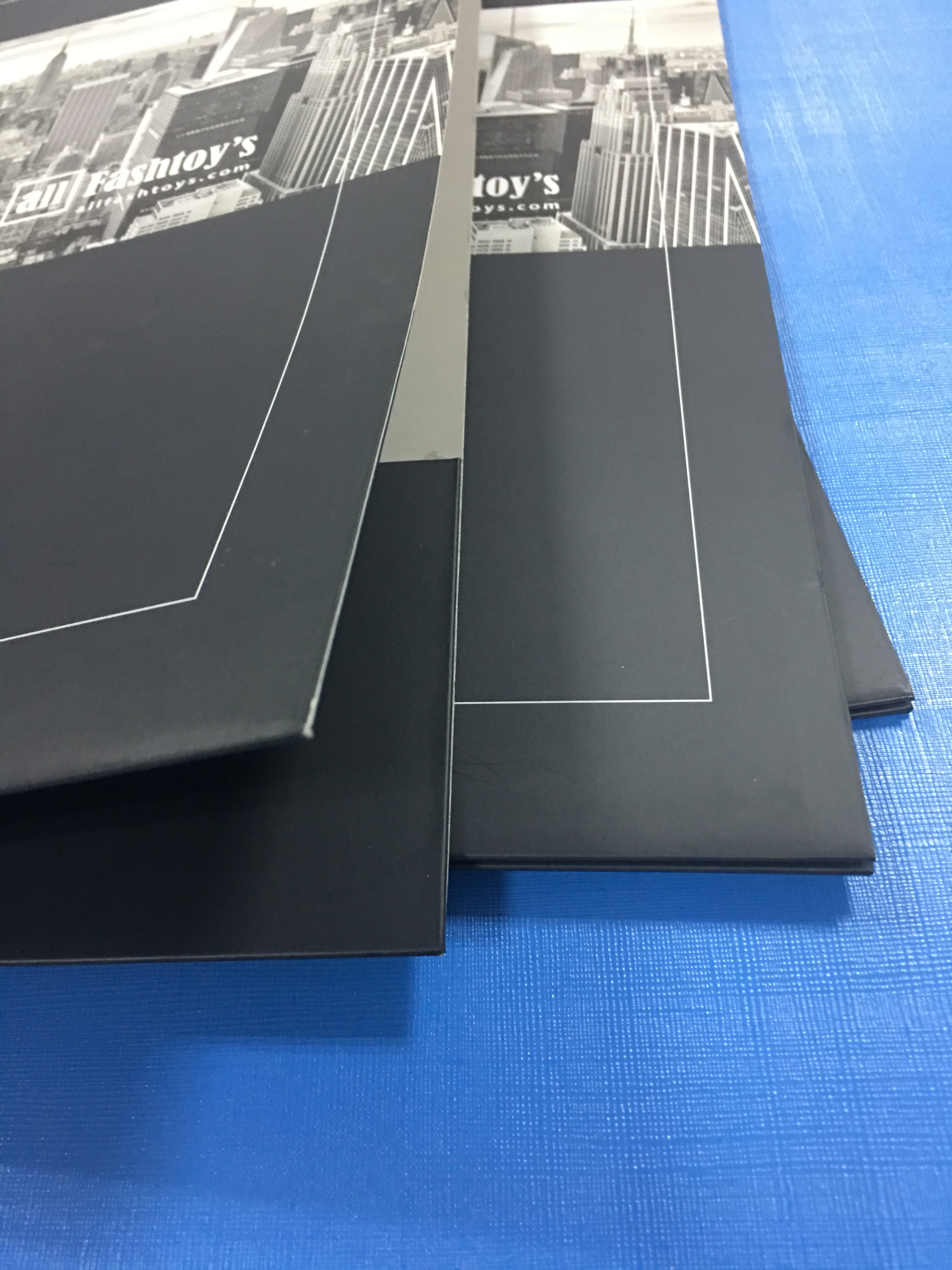 Offset Printed File Folders With Business Cards Slot 350g C1S Glossy Art Paper