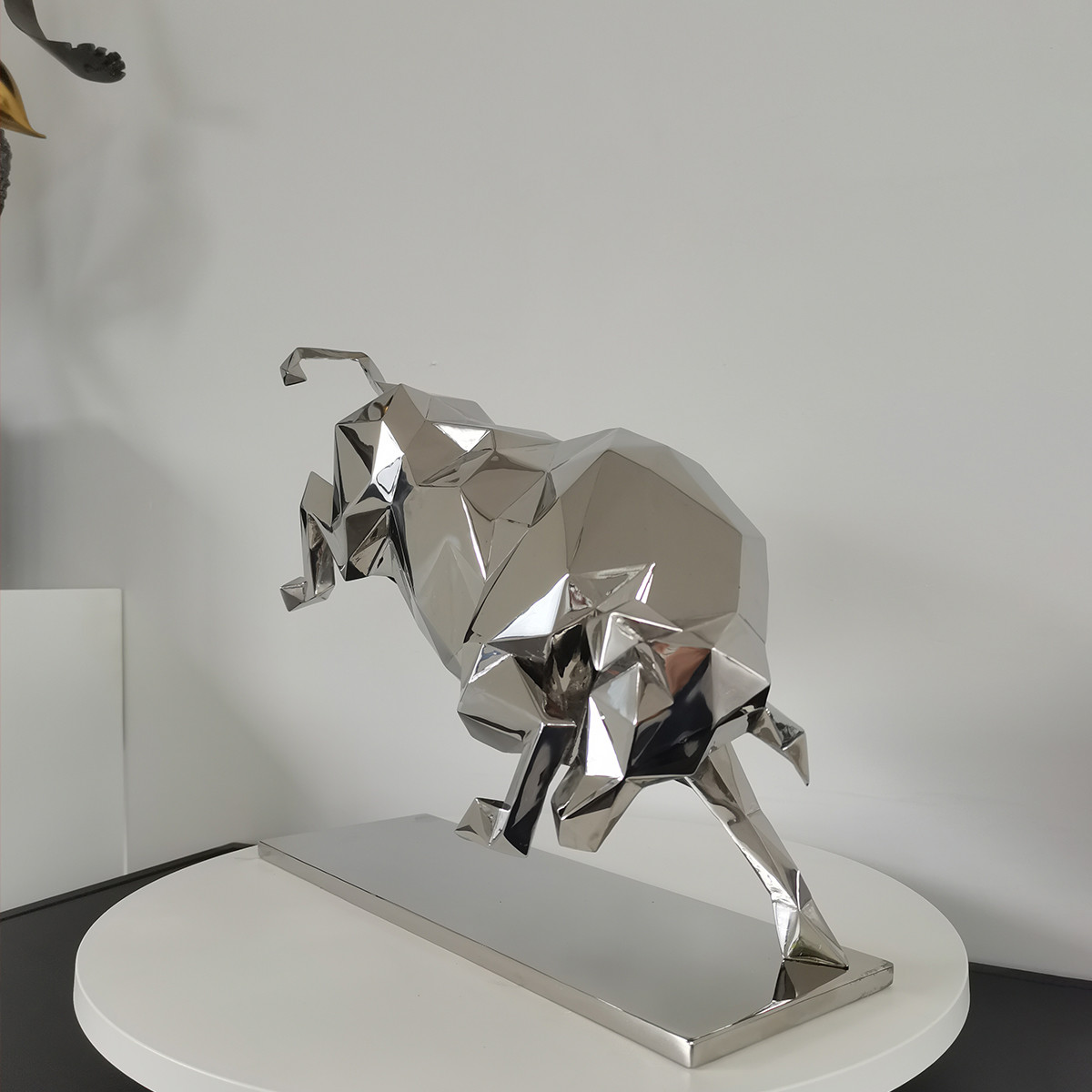 Outdoor Garden Decorative Stainless Steel Polished Bull Sculpture