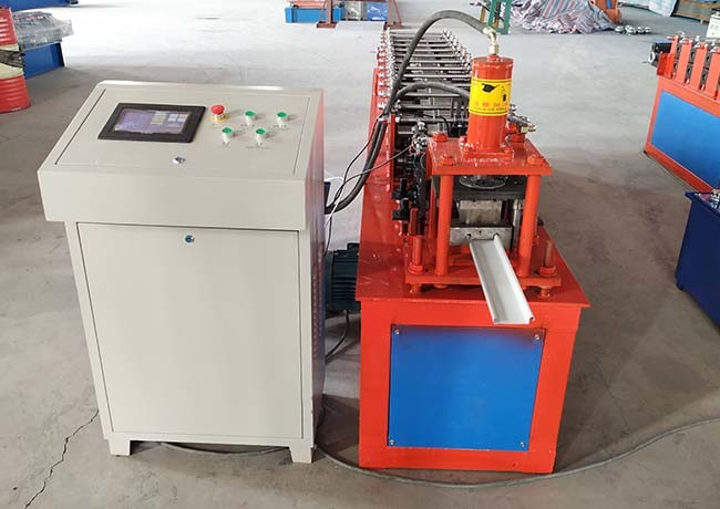 Garage Door Steel Profile Roll Forming Machine Dimension 4500*800*1300MM