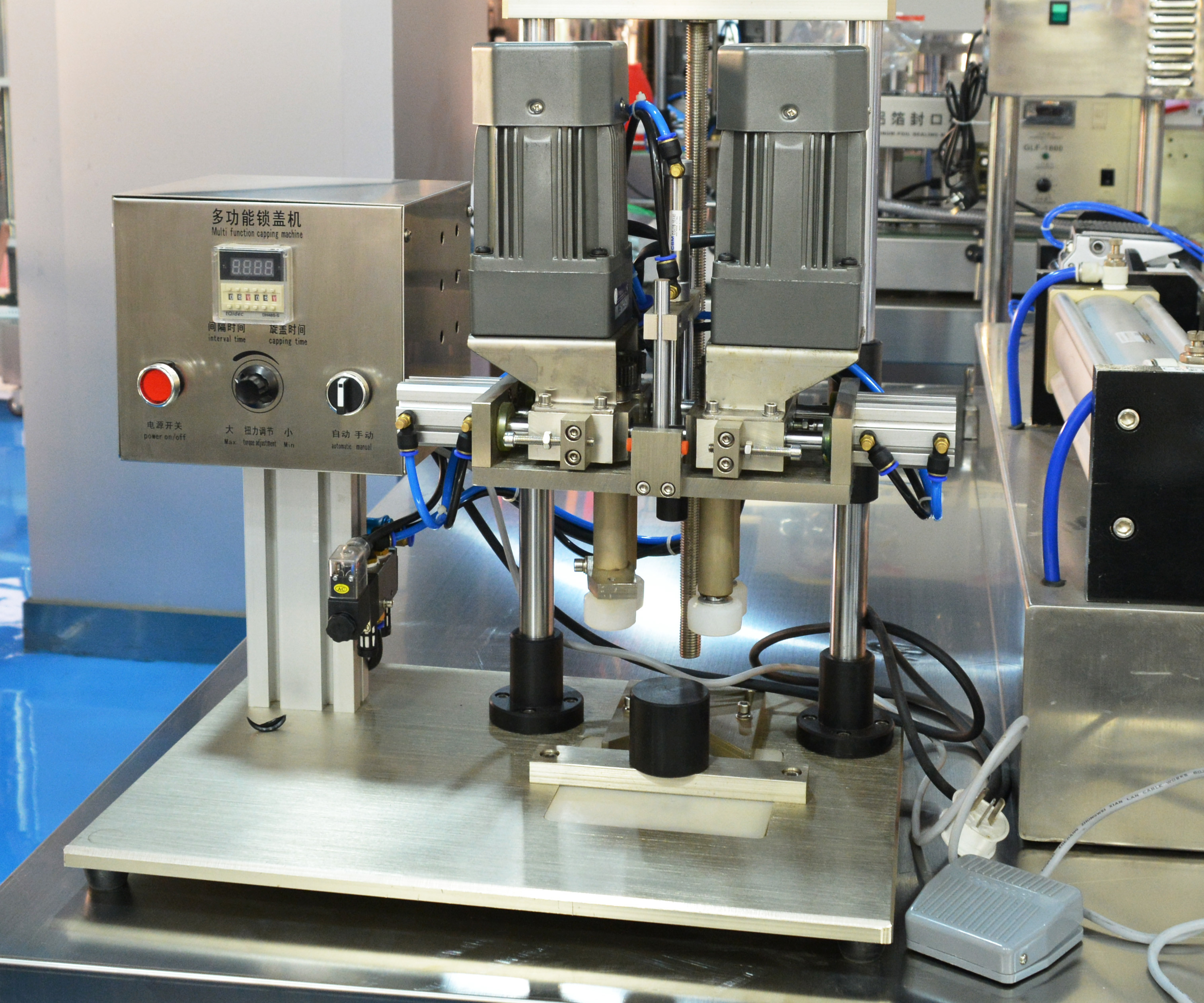 30-40bottles/MinSemi-Au Pneumatic Control Desktop Glass Bottle Jar Sealing Capping Machine with CE Certificate