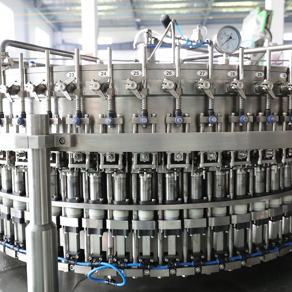 Energy Drink Carbonated Filling Machine 20000ml Soda Bottling Automatic
