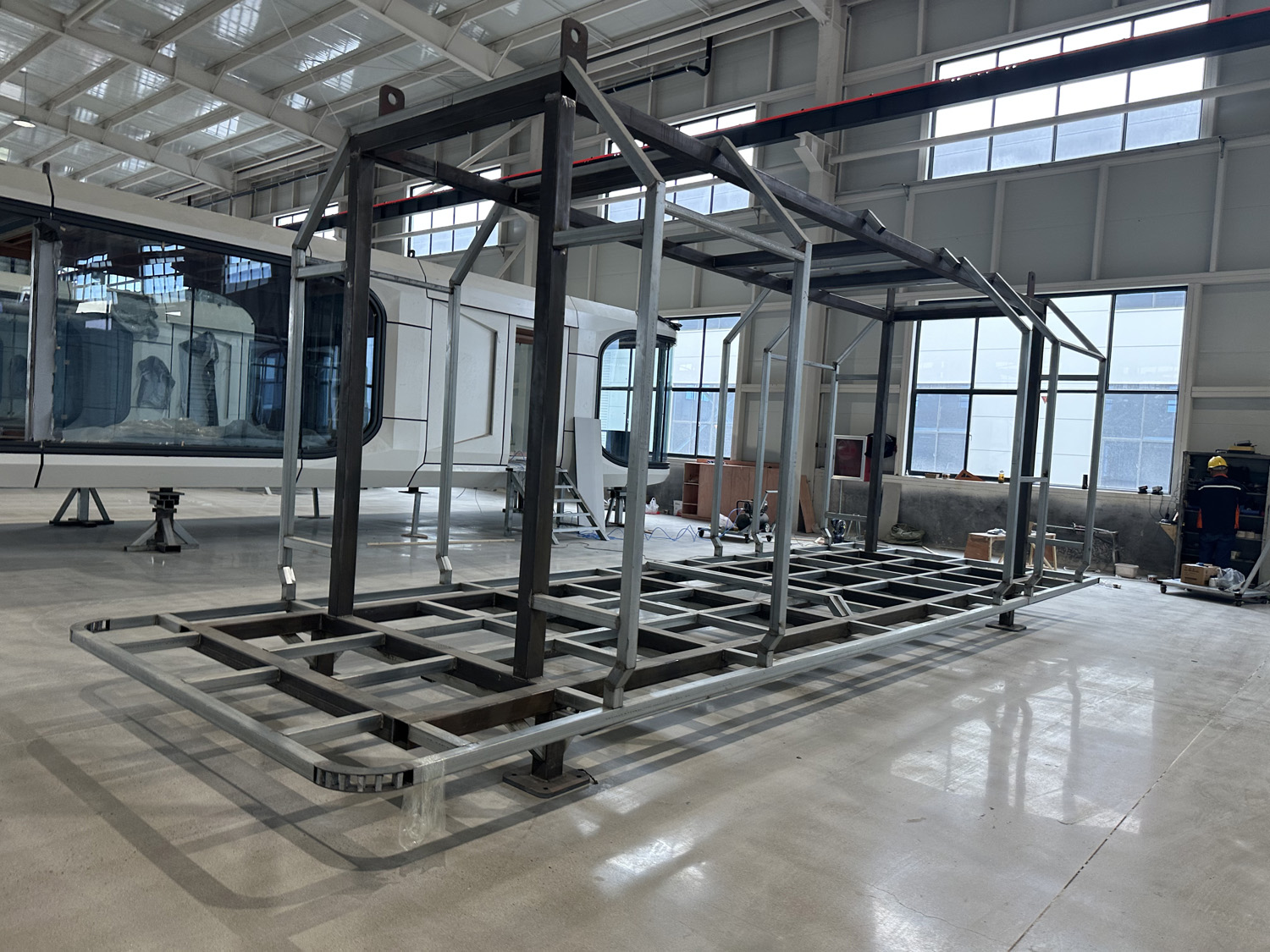 Mobile Container Hotel Prefabricated Capsule House For Touring Online Technical Support