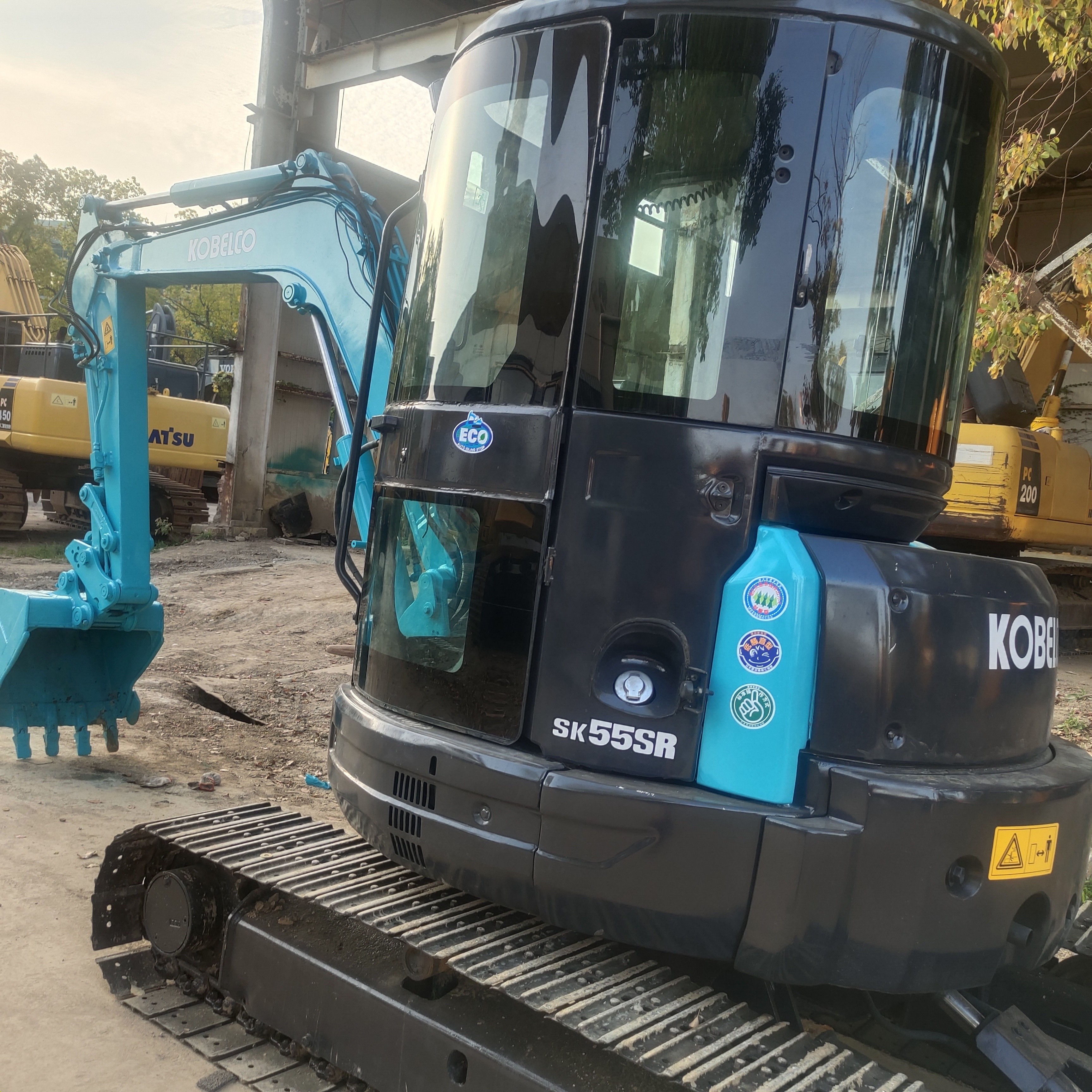 Tracked hydraulic Kobelco second-hand excavator SK55SR used construction machinery
