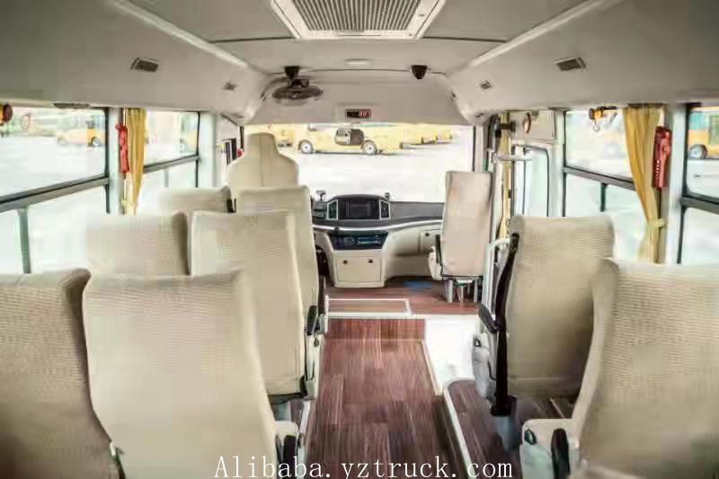 Electric Luxury City Bus 6/8/10 Meter 10-19 Seater with A/C and LHD Steering Position
