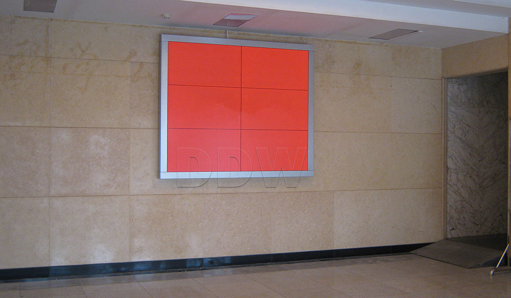 Portable 4k HD LCD Video Wall Trade Show Displays 60Hz 230W Customized module 500 nits 7x24hours