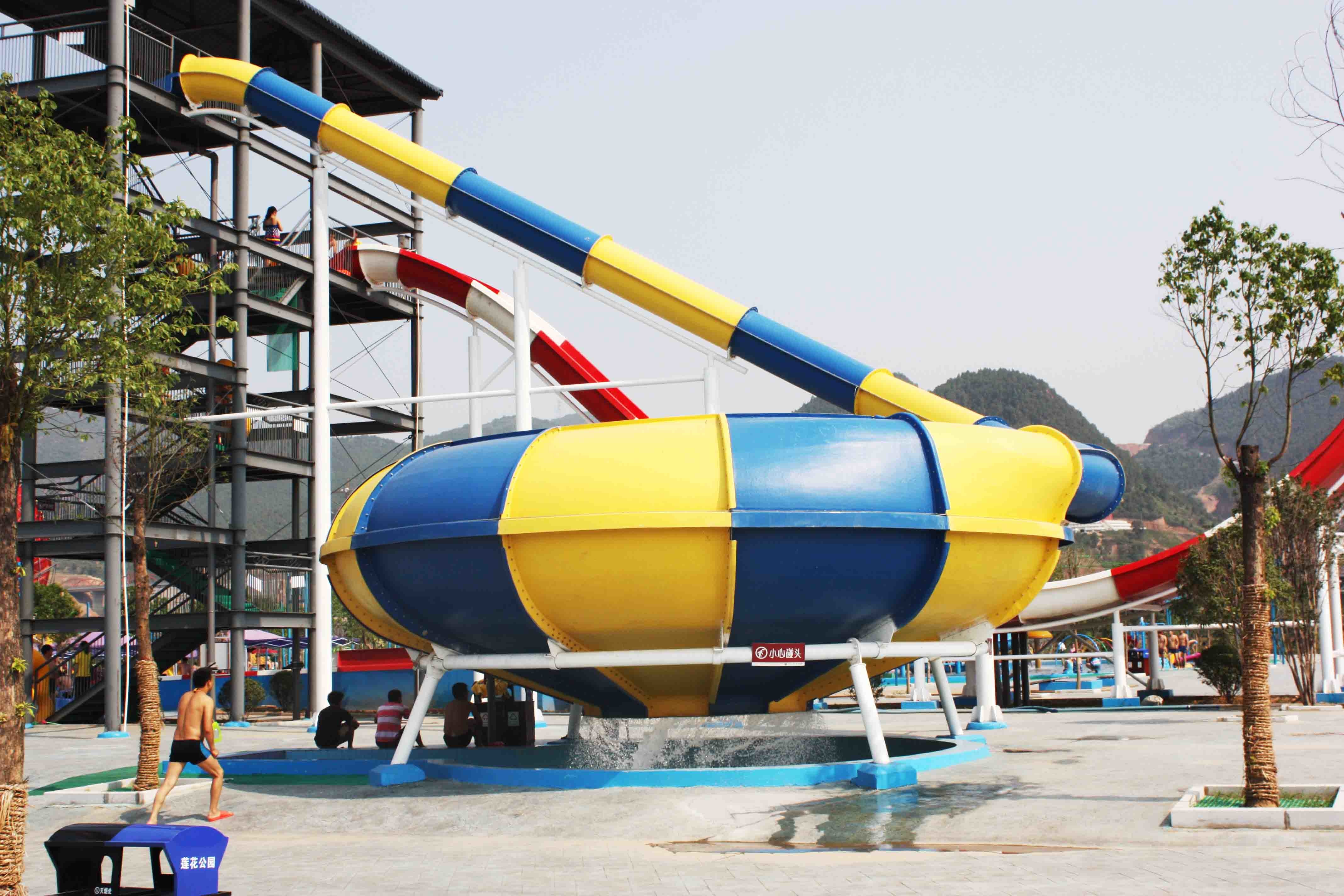 Kids Colored Commercial Water Slides With Galvanized Carbon Steel Frame
