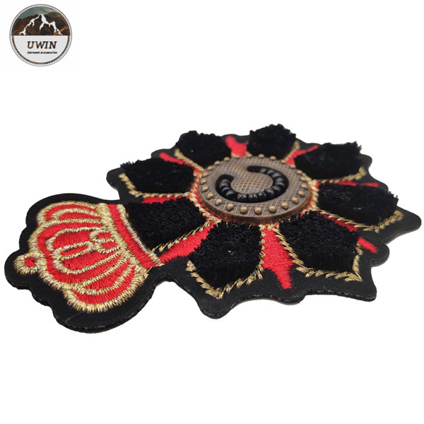 Handmade 3D Embroidery Patches Red / Black Customized Logo For Gifts / Collection