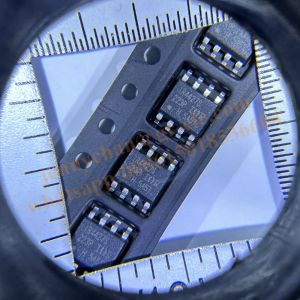  IR4427STRPBF IR4427S chip SOP-8 gate driver chip Manufactures