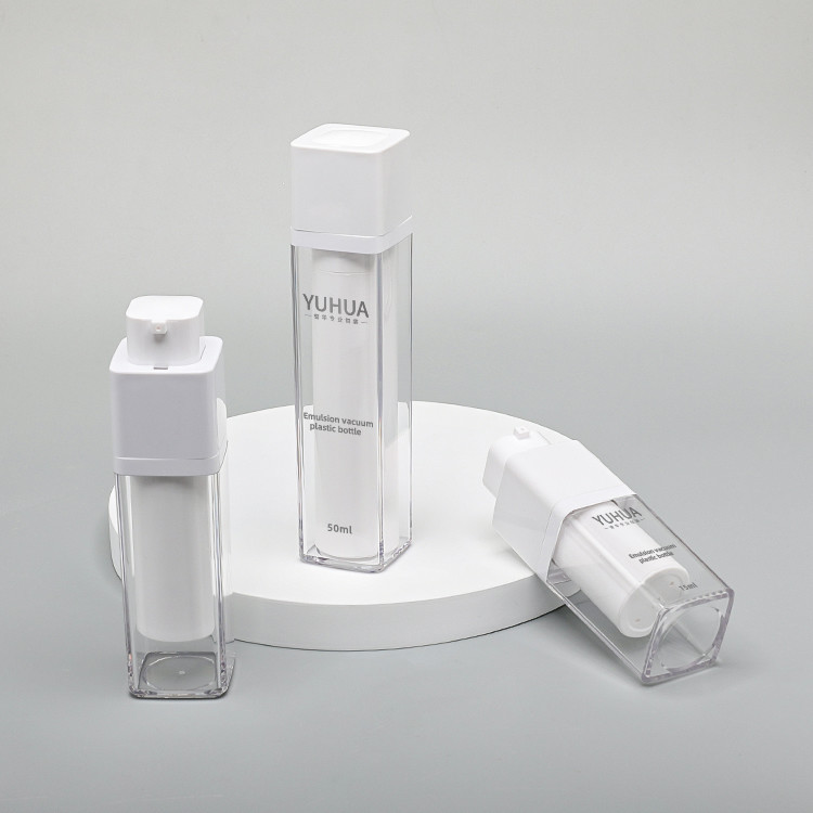 Transparent Airless Plastic Packaging Bottles 15ml 30ml 50ml