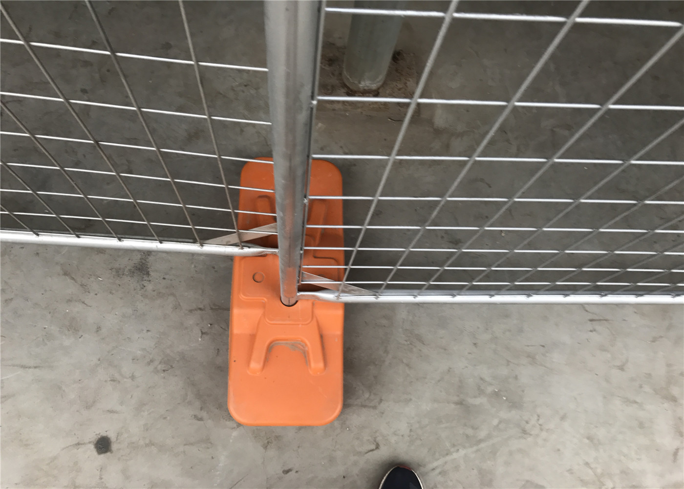 Budget Galvanized Temporary Construction Fence OD32mm*1.5mm wall thick mesh 60mm*150mm diameter 3.50mm meet AS4687-2007