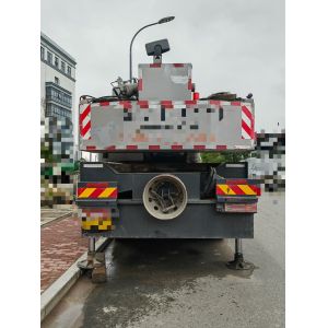 Used Zoomlion Truck Crane ZTC252E-1 with 25 tons Hooks and Weichai Engine