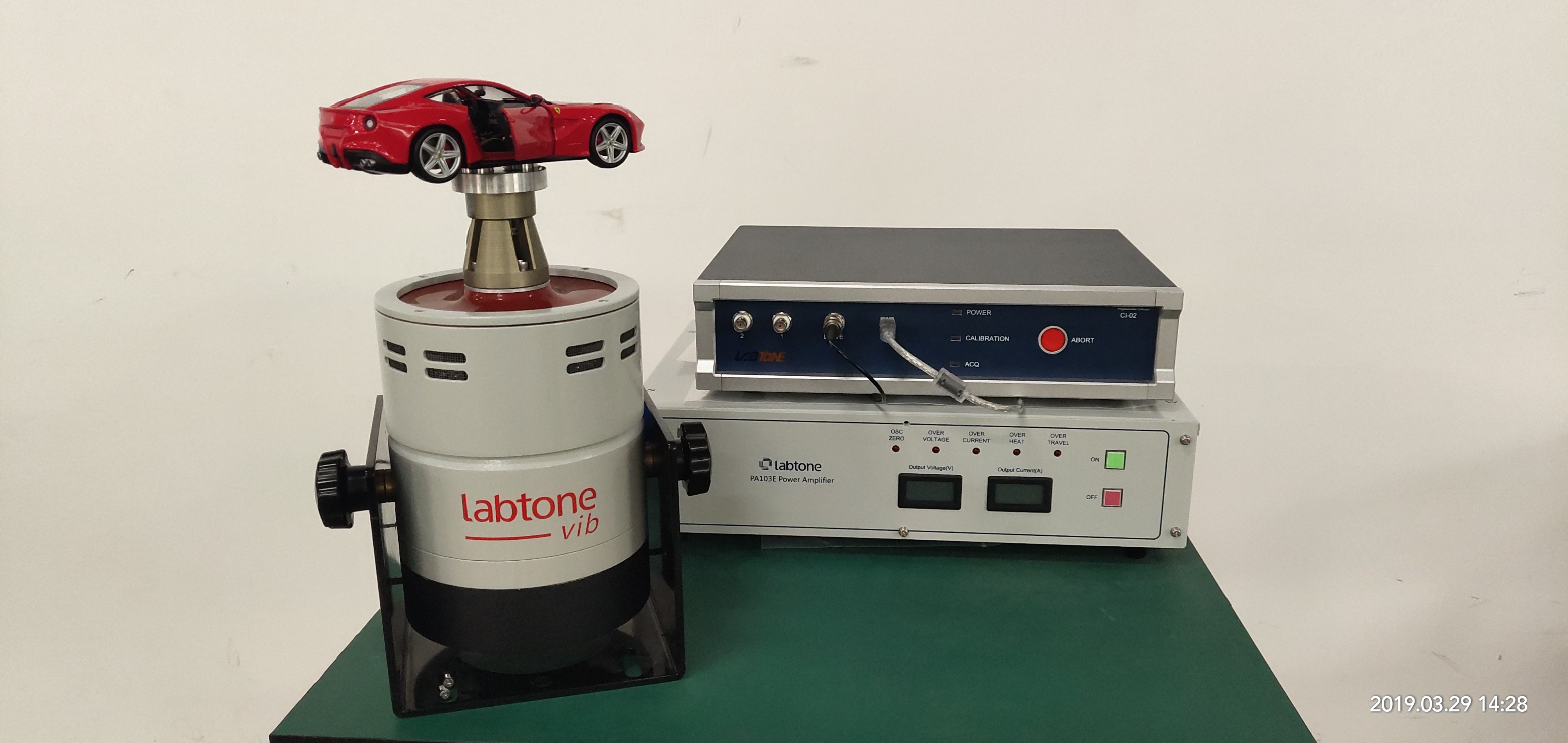 Small Shaker Vibration Test System w/ Amplifier for Sensor calibration