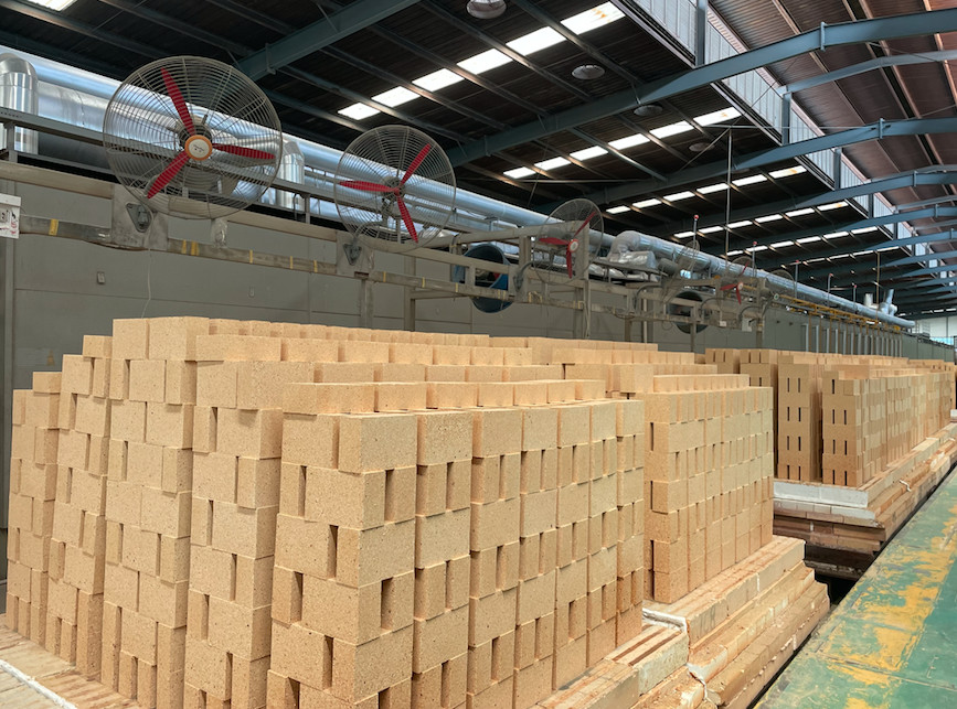 1380℃-1450℃ Fireclay Brick Aluminum Silicate Brick For Hot Blast Furnace