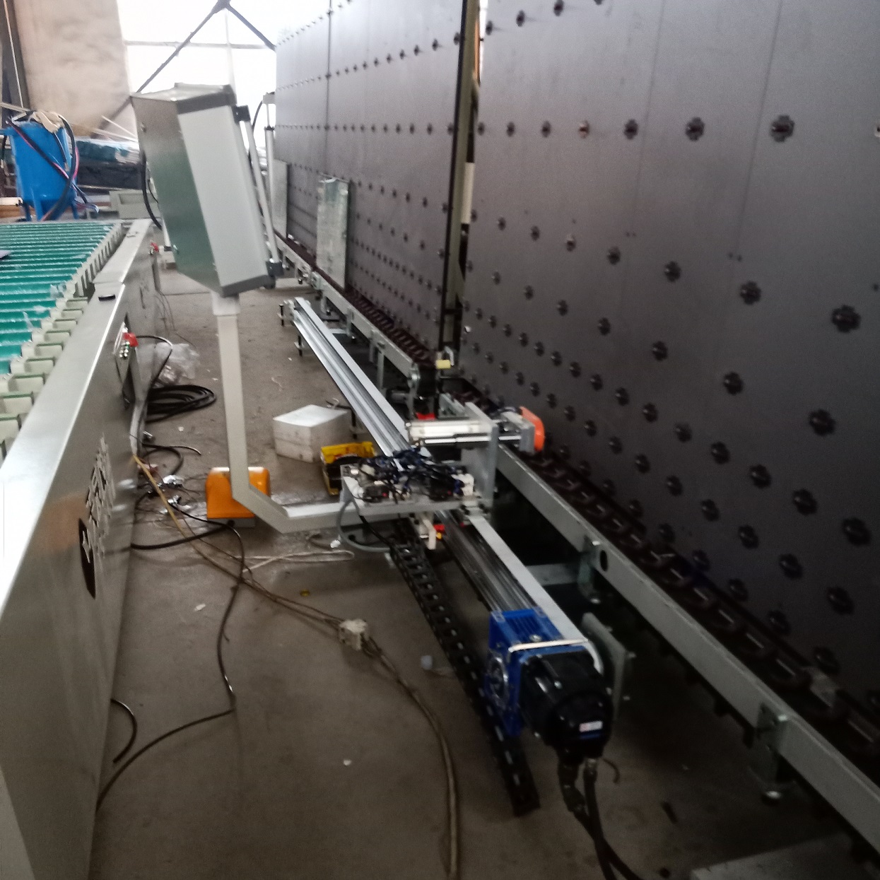 Automatic insulating glass sealing robot industrial double glazed glass sealing equipment