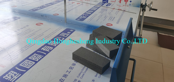 1200*500mm Small Foam Upright Cutting Machine Sponge Vertical Slicing For Textile